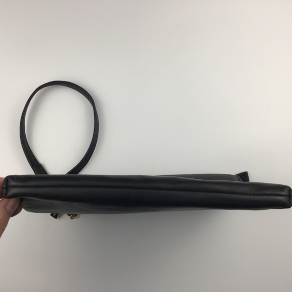 Danier Bag - Picture 15 of 16